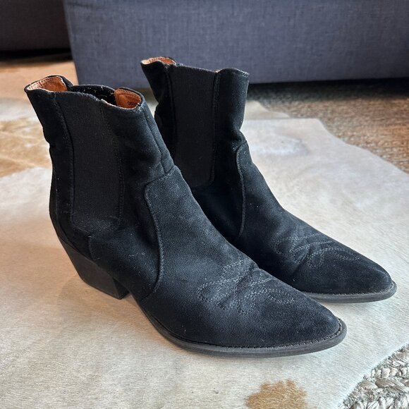 Forever 21 Shoes - Forever 21 Faux Suede Western Booties | Size 10